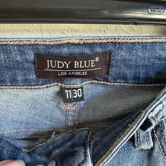 Judy Blue Distressed Mid Wash Denim Boyfriend Fit Jeans Womens 30 Stretch - Picture 4 of 6